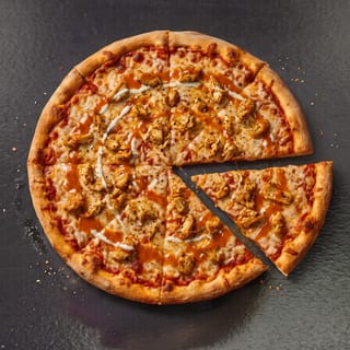 Buffalo Chicken Pizza (L)